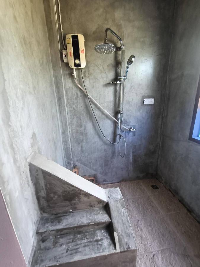 Soft Night Barzaar Hostel Чиангмай Екстериор снимка
