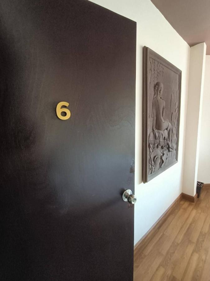 Soft Night Barzaar Hostel Чиангмай Екстериор снимка