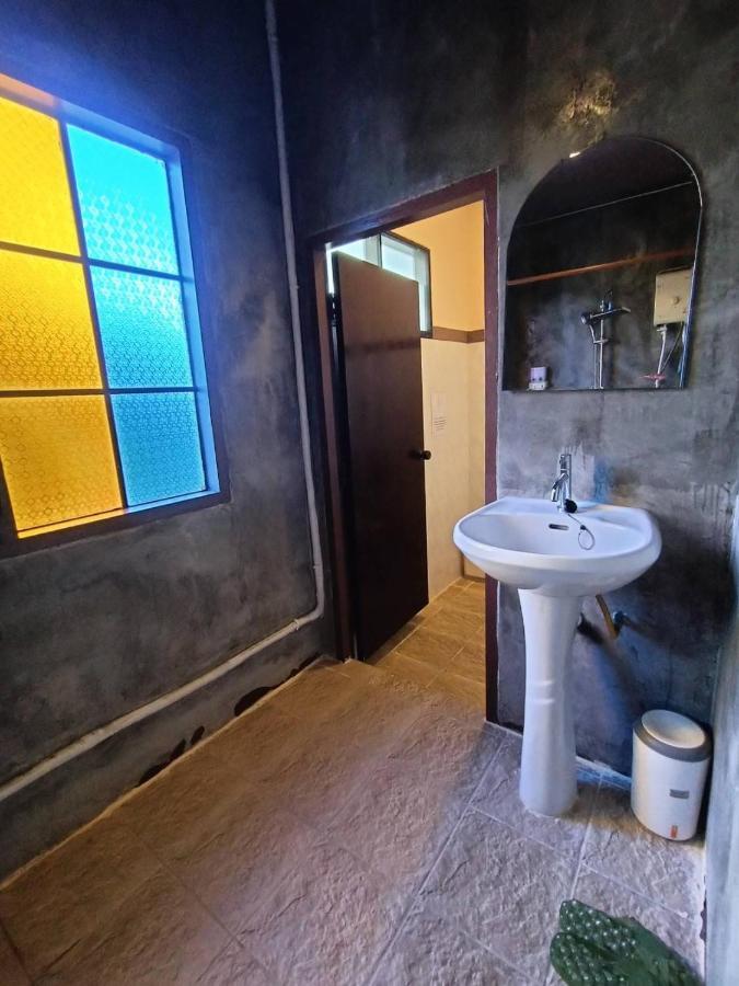 Soft Night Barzaar Hostel Чиангмай Екстериор снимка
